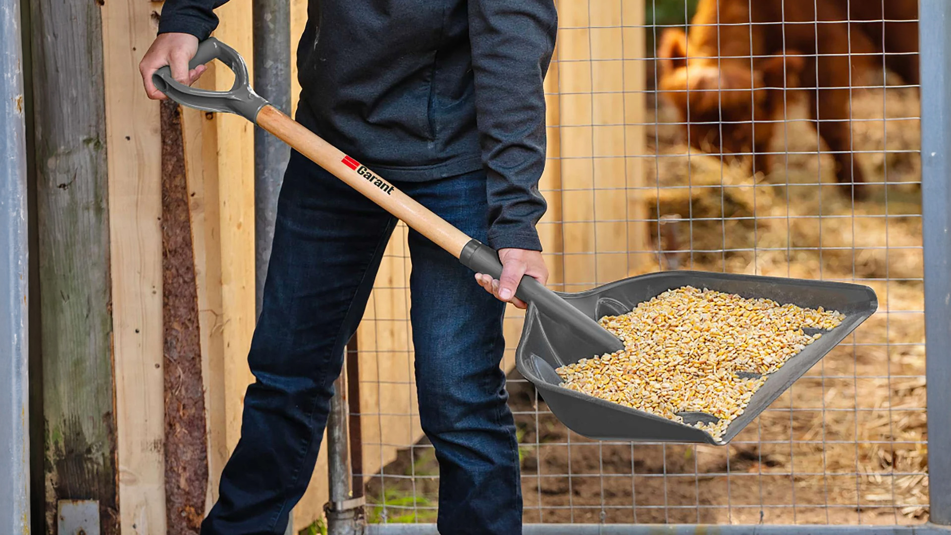 Outils à main, pelles et râteaux